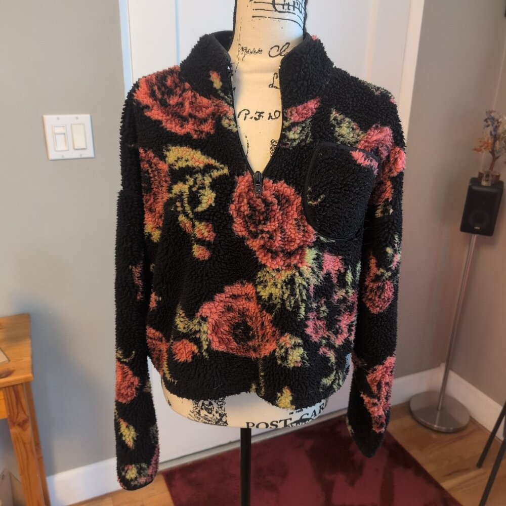 BDG Black and Pink Floral Half Zip Teddy Jacket Sz L